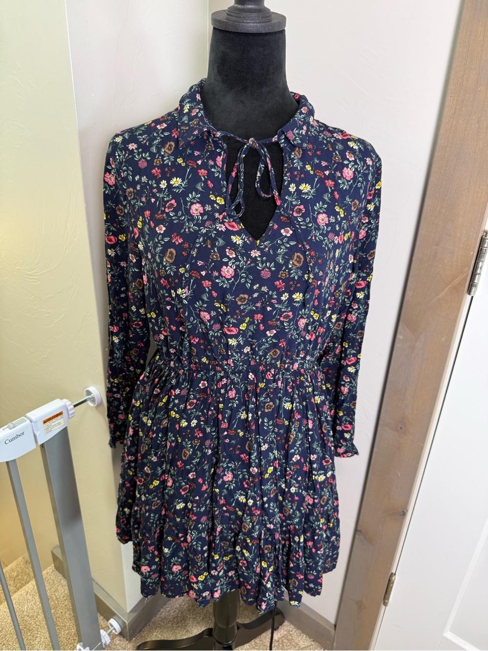 Yumi Navy Floral Lined Long Sleeve Dress Tie Neck Ruffle Pleated Mini Short L/10 - Picture 1 of 10